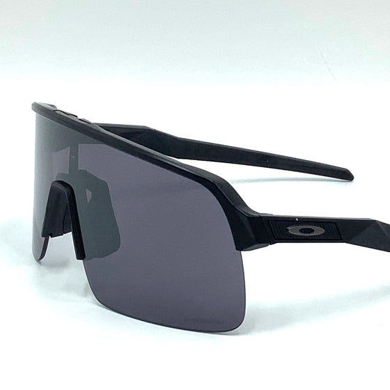 Occhiale da sole Oakley  SUTRO LITE  O9463  05