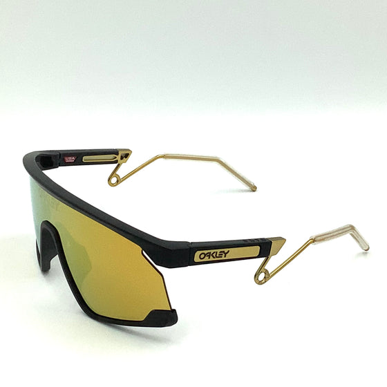 Occhiale da sole Oakley  BXTR METAL  O9237  01