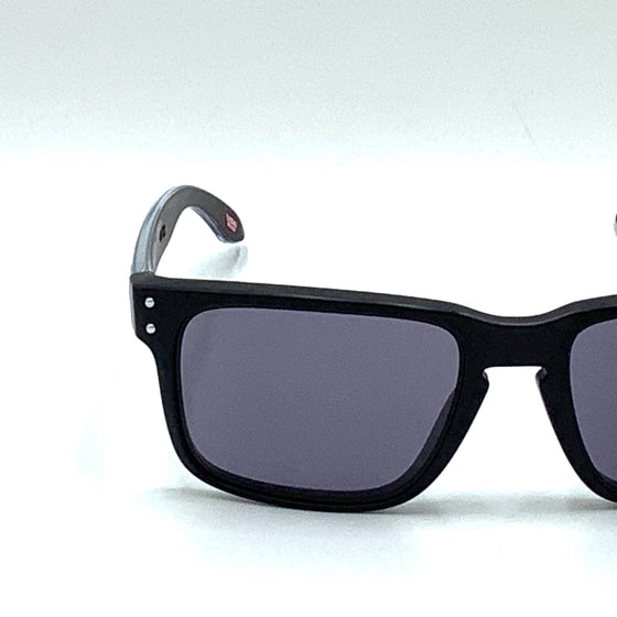 Occhiale da sole Oakley  HOLBROOK  O9102  Z3