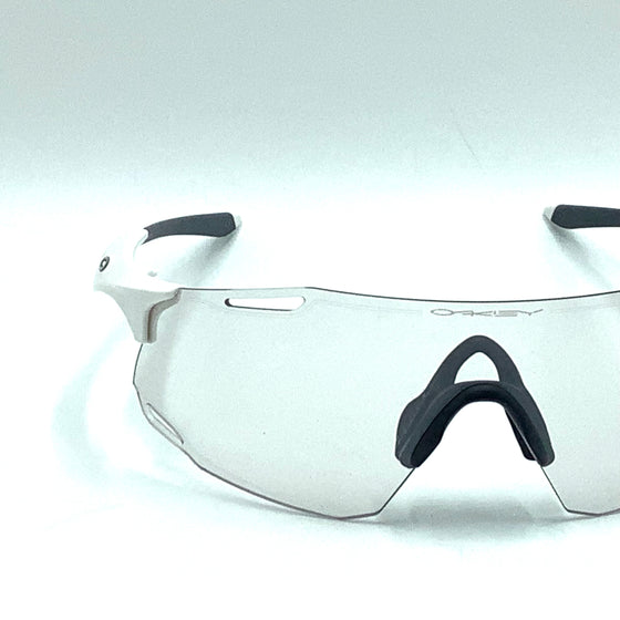 Occhiale da sole Oakley  CYBR DYNO  O9513D  01