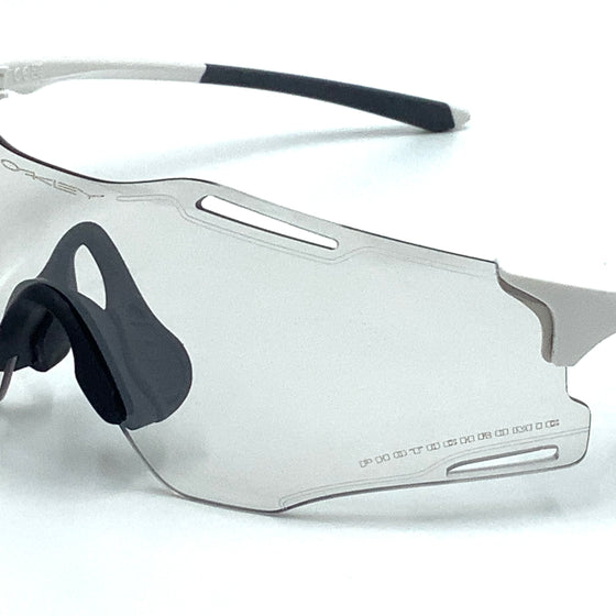 Occhiale da sole Oakley  CYBR ZERO O9512D  01
