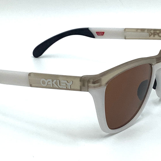 Occhiale da sole Oakley  FROGSKINS RANGE  O9284  20  55/17