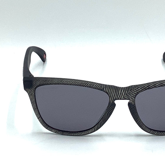 Occhiale da sole Oakley  FROGSKINS  O9013  M0  55/17