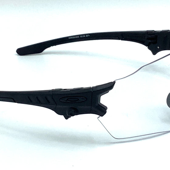 Occhiale da sole Oakley  SI TOMBSTONE  O9328  05