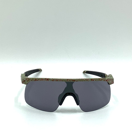 Occhiale da sole Oakley  RESISTOR OJ9010  32  YOUTH SUN