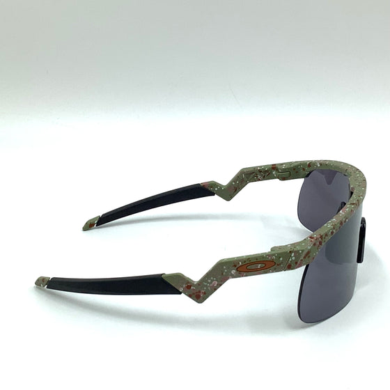 Occhiale da sole Oakley  RESISTOR OJ9010  32  YOUTH SUN