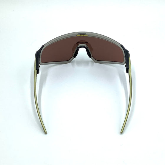 Occhiale  da sole Oakley  LATCH PANEL  O9404  24