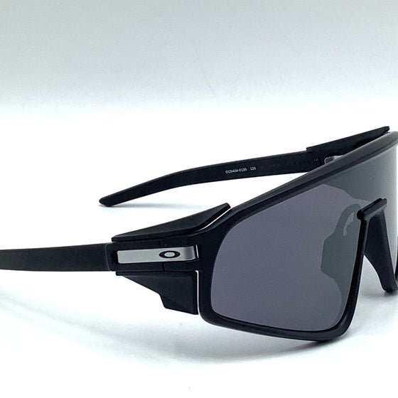 Occhiale da sole Oakley  LATCH PANEL  O9404  01