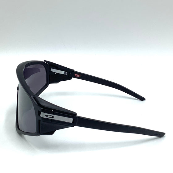 Occhiale da sole Oakley  LATCH PANEL  O9404  01